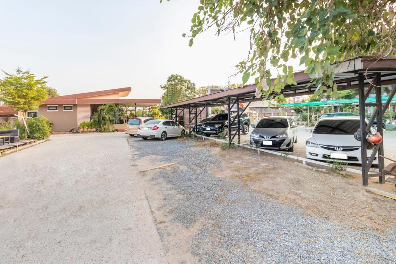 Oyo 798 Reurn Mareena Resort Nakhonratchasima Esterno foto