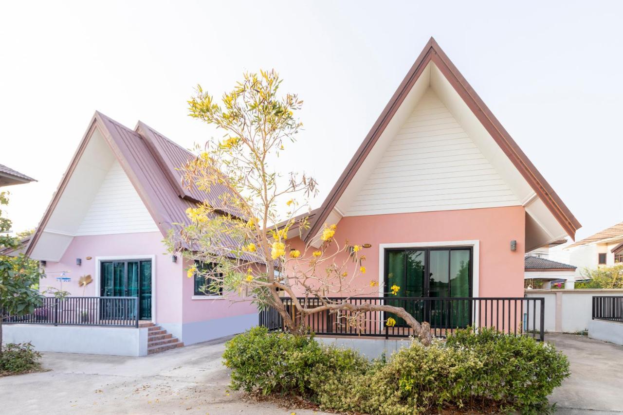 Oyo 798 Reurn Mareena Resort Nakhonratchasima Esterno foto